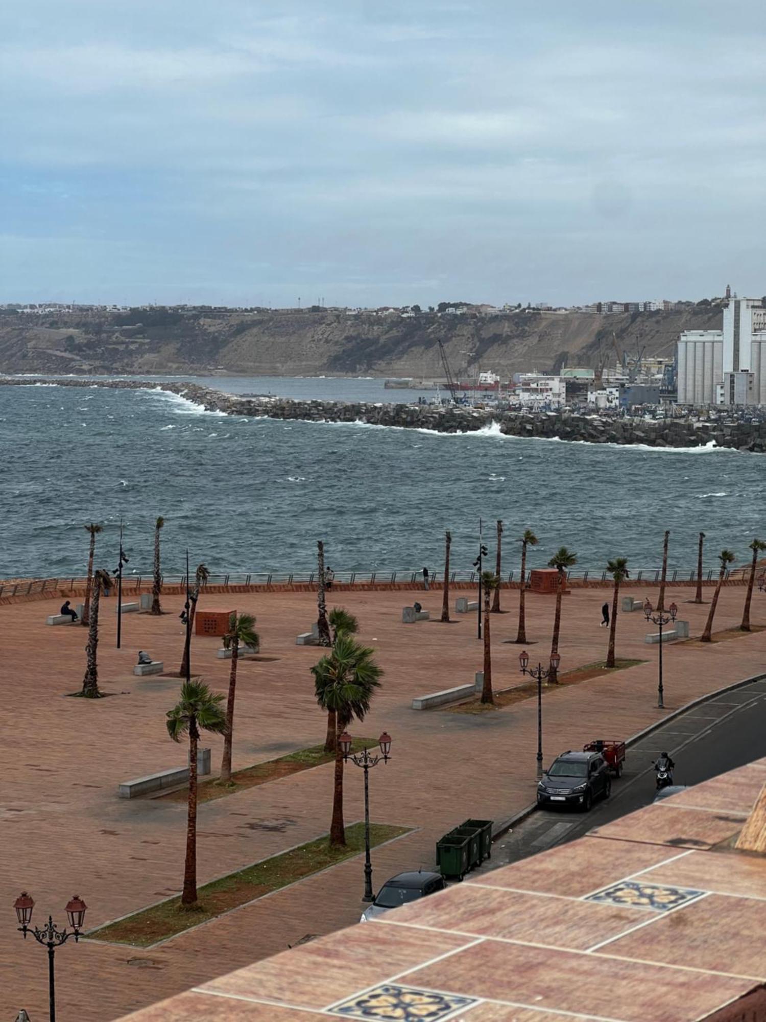 Vu Sur Corniche Apartment Safi Bagian luar foto