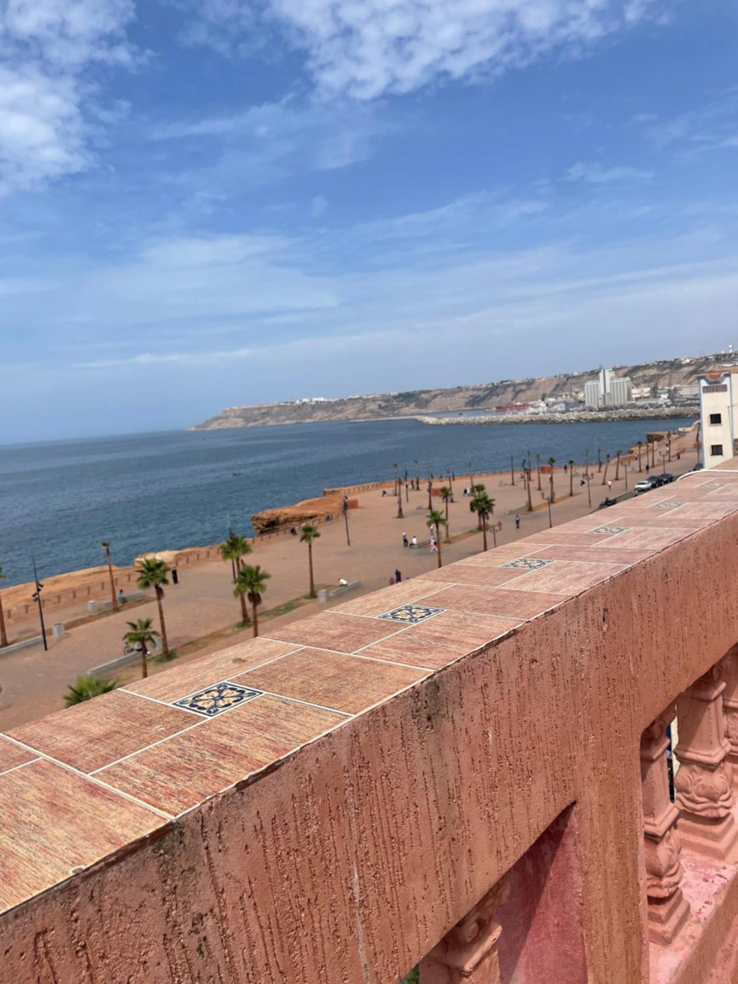 Vu Sur Corniche Apartment Safi Bagian luar foto